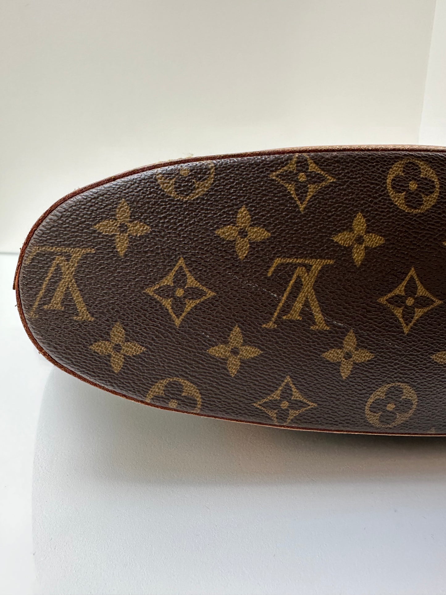 Louis Vuitton Babylone MM Tote