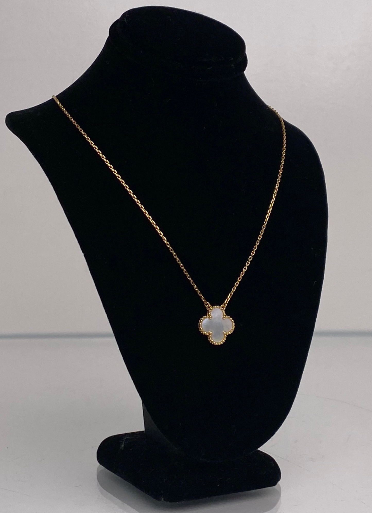 Van Cleef & Arpels 18KY Vintage Alhambra Mother of Pearl Necklace