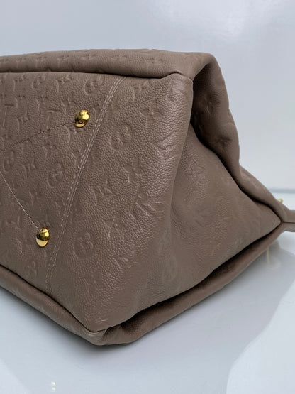 Louis Vuitton Artsy Taupe Empriente Leather GHW