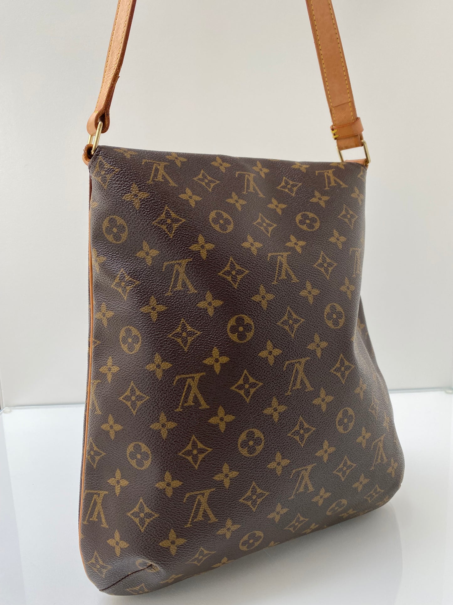 Louis Vuitton Monogram Musette GM