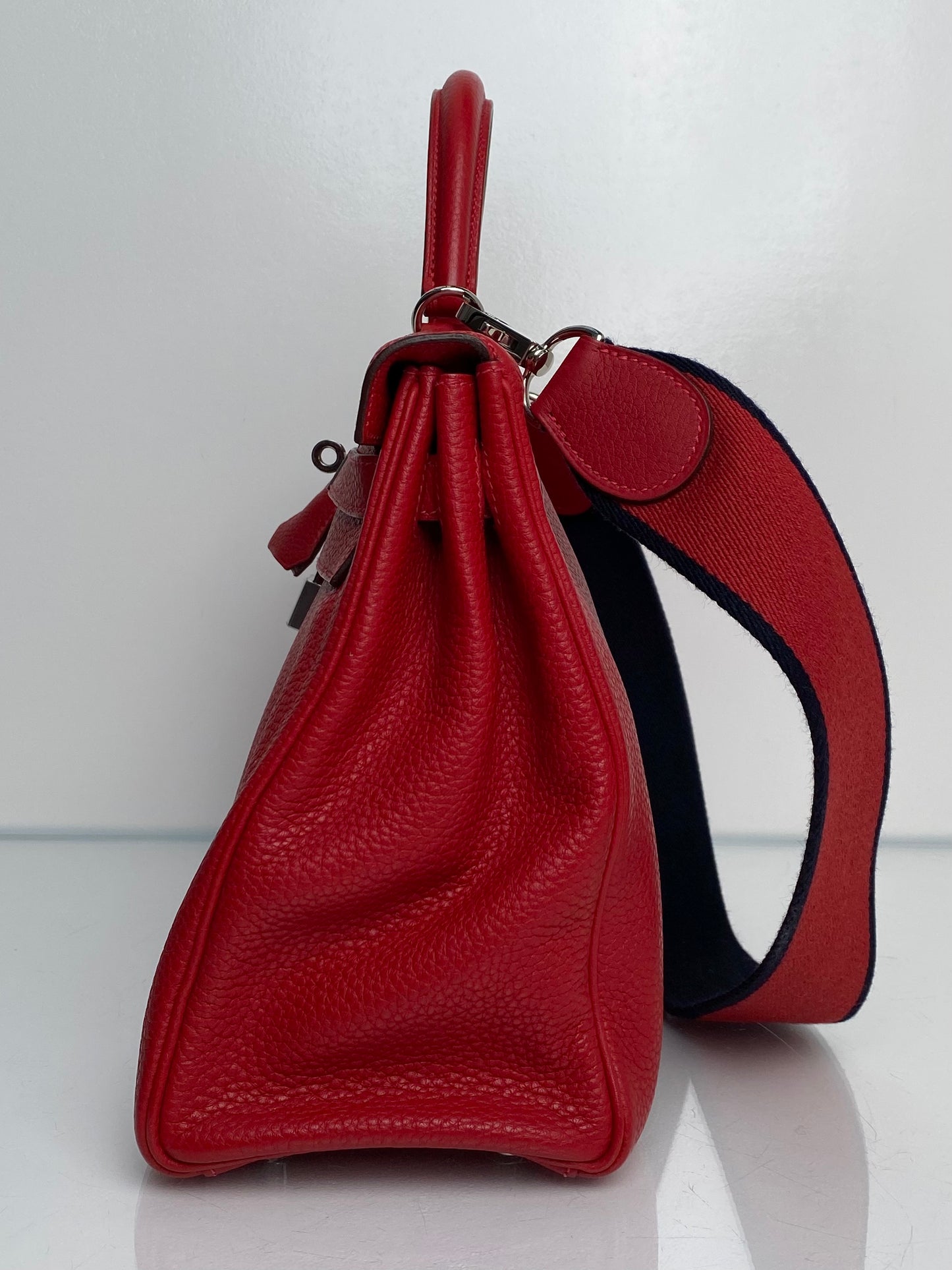 Hermes Kelly 32 Rouge Casaque Togo Retourne PHW w / Canvas Strap #P