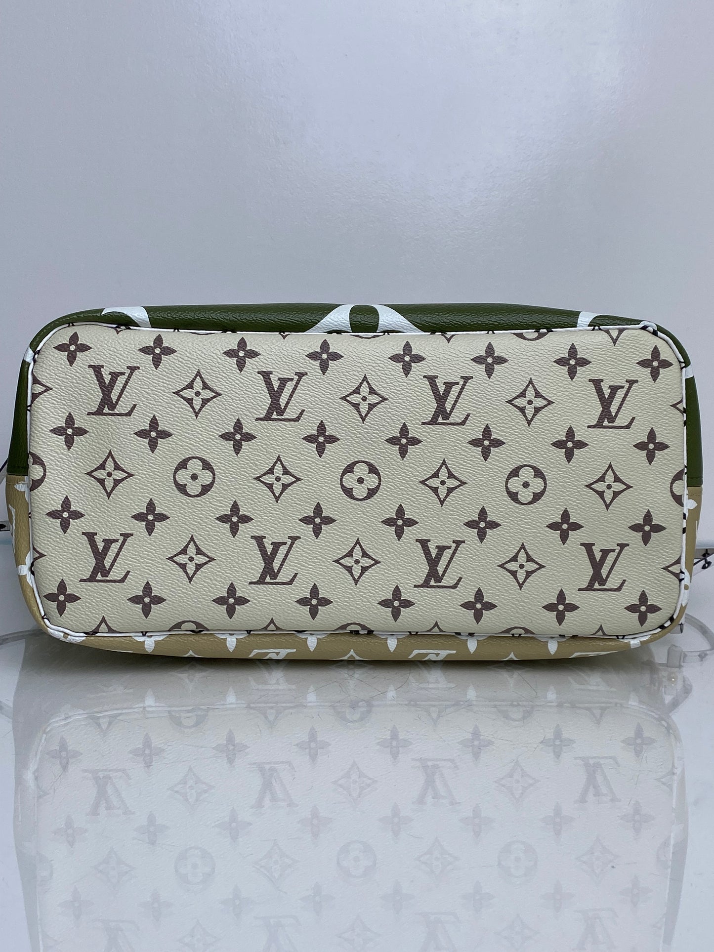 Louis Vuitton Green, Tan, & White Canvas Giant Monogram Neverfull MM