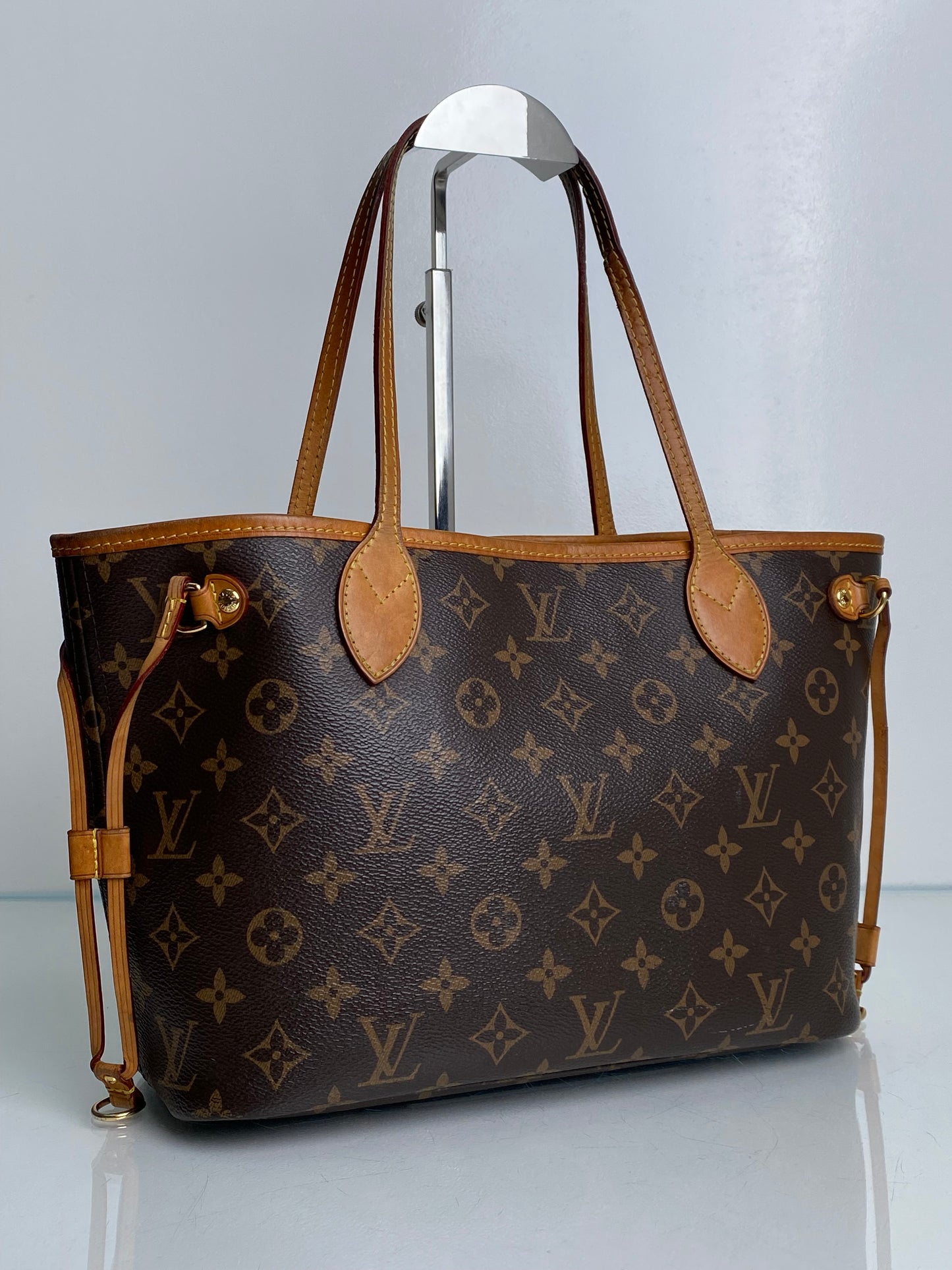 Louis Vuitton Monogram Neverfull PM Bag GHW