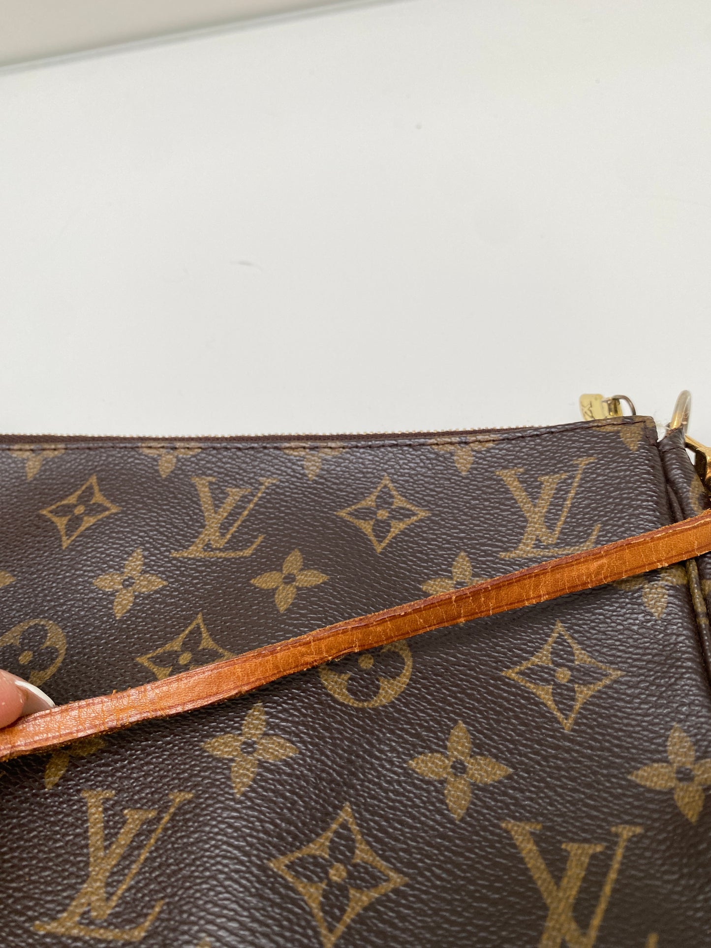 Louis Vuitton Monogram Pochette