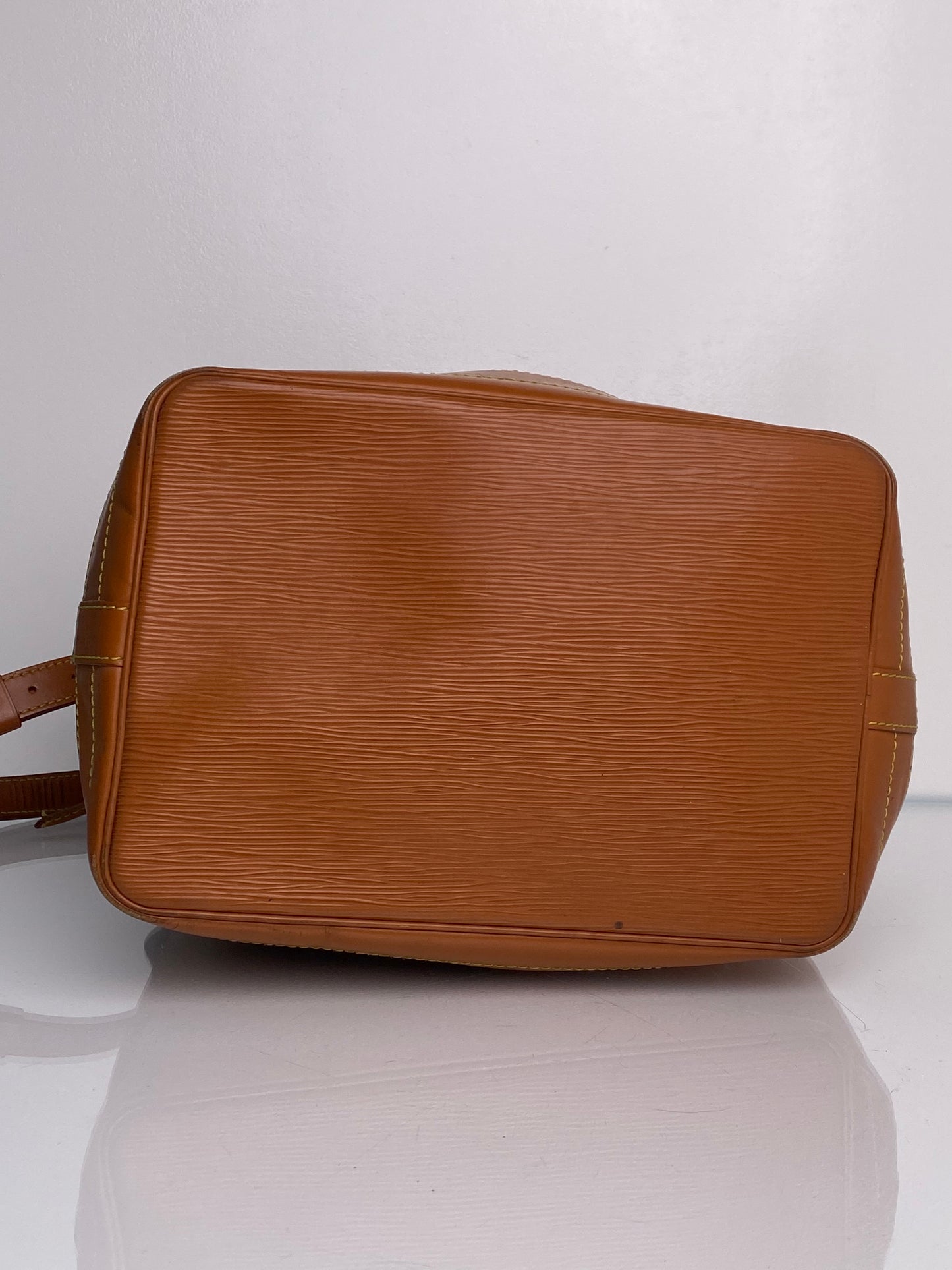 Louis Vuitton Vintage Camel Brown Epi Noe Bag