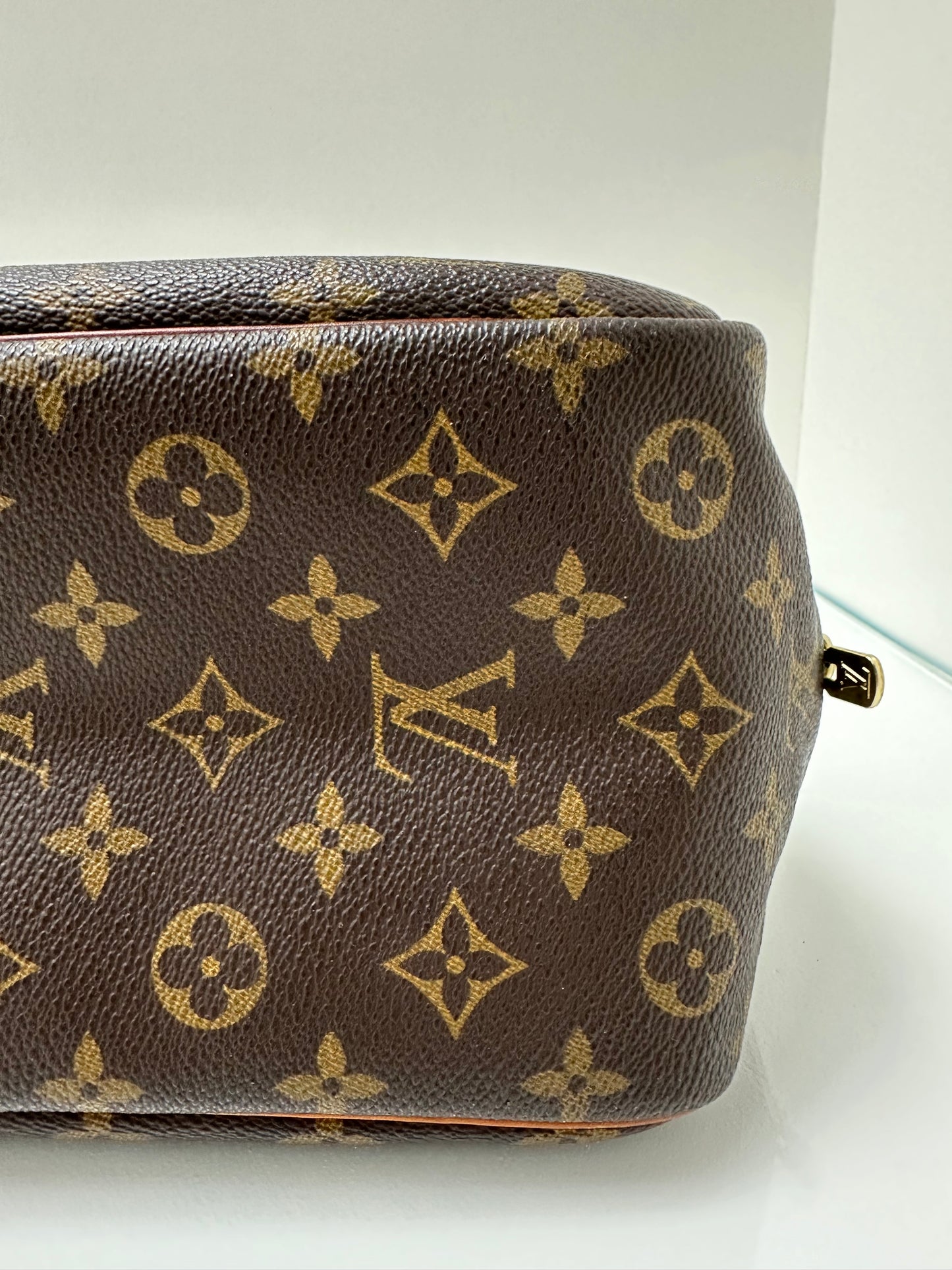 Louis Vuitton Monogram Deauville Bag