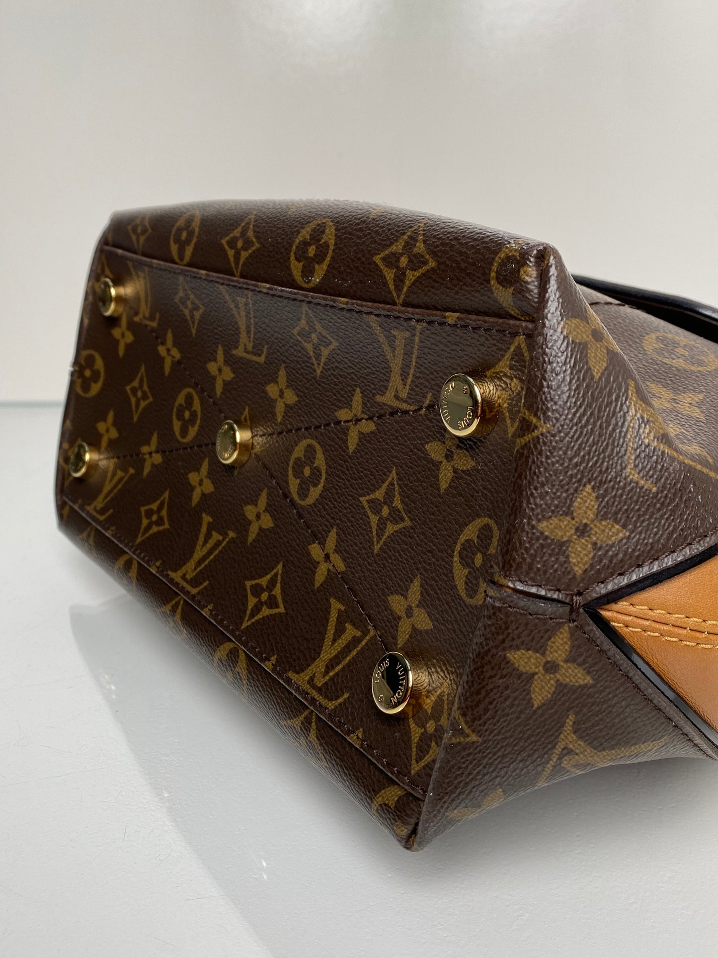 Louis Vuitton Monogram Ostrich & Python Majestueux Handbag GHW