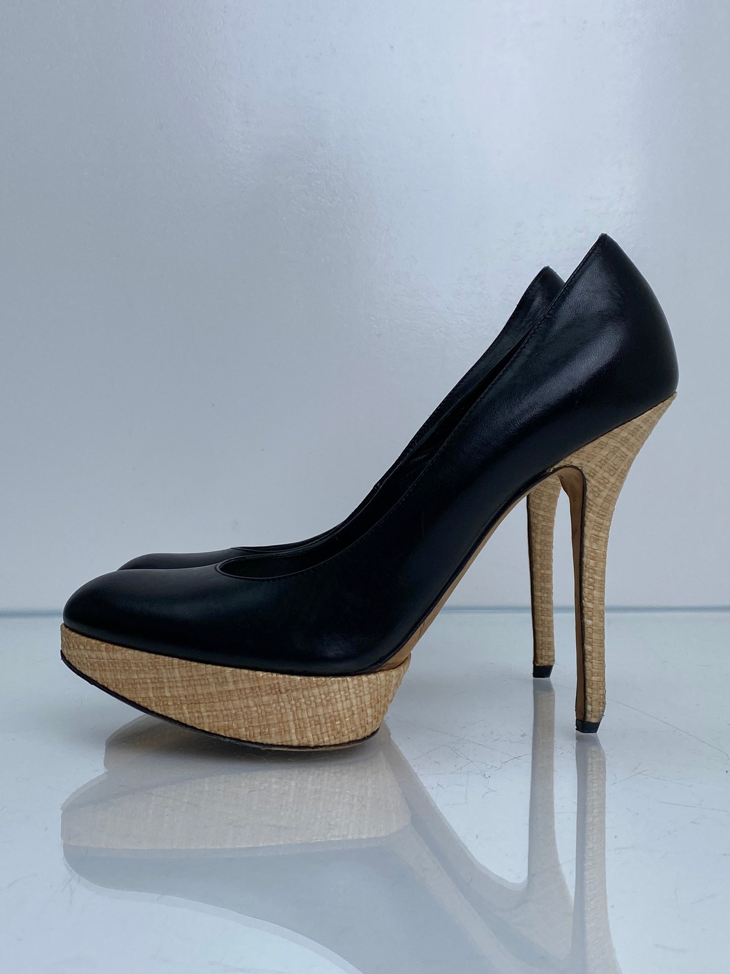 Christian Dior Black Leather Raffia Pumps, 38.5