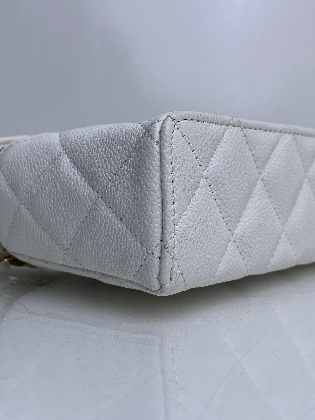 Chanel White Quilted Caviar Slim Vanity Case Crossbody Bag GHW