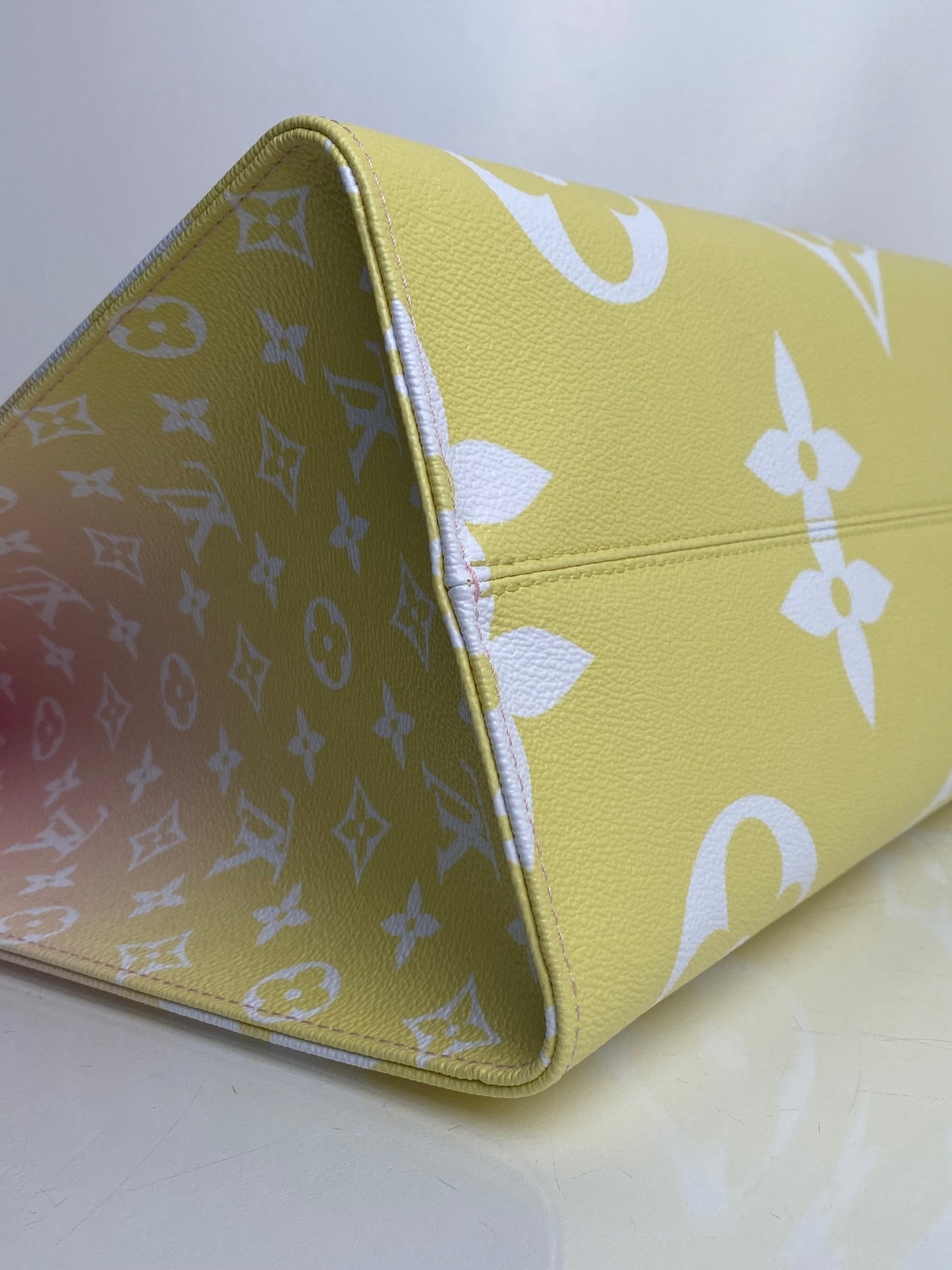 Louis Vuitton Pink & Yellow Gradient Giant Monogram OnTheGo GM Tote Bag GHW