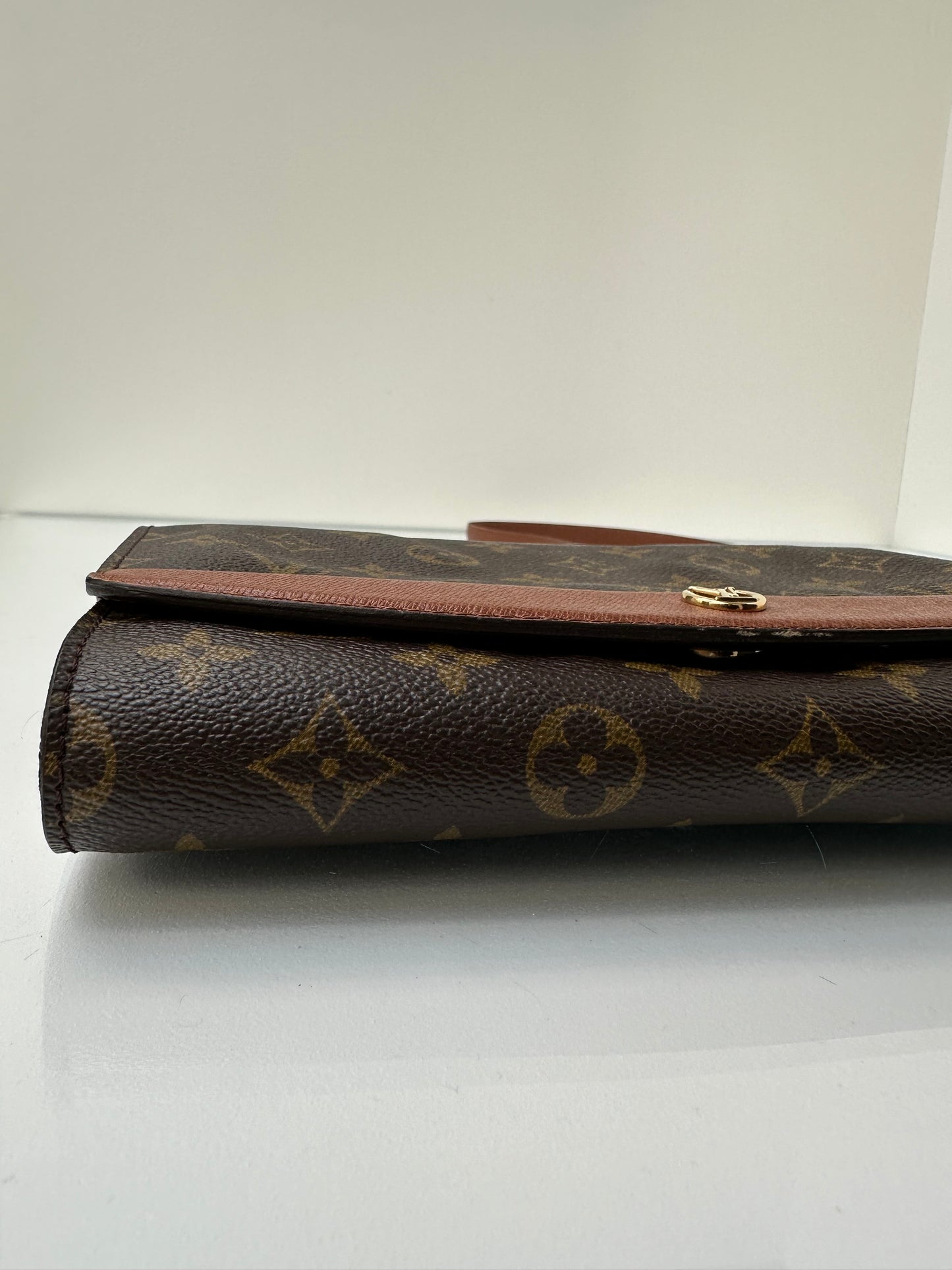 Louis Vuitton Monogram Bordeaux Clutch