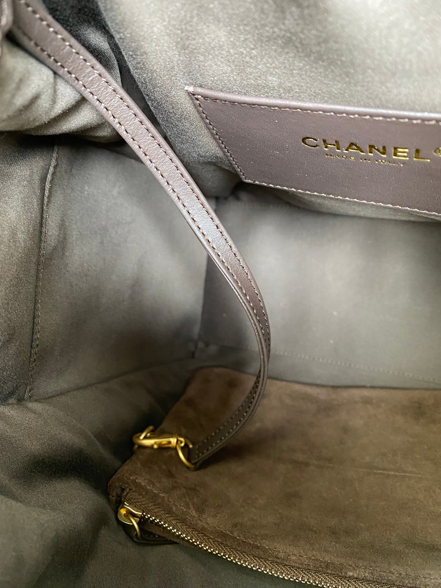 Chanel Dark Brown Suede Medium 25 Hobo Bag GHW