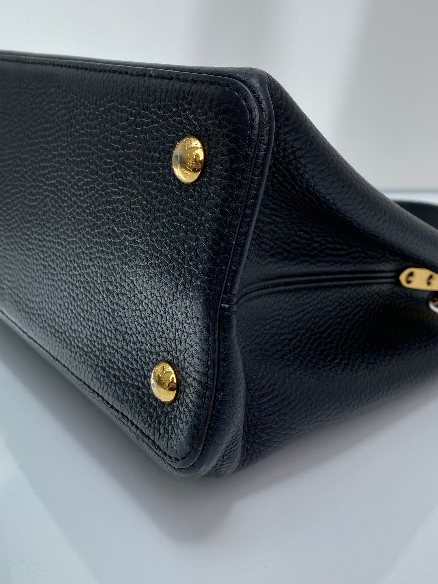 Louis Vuitton Capucines Black Large GHW
