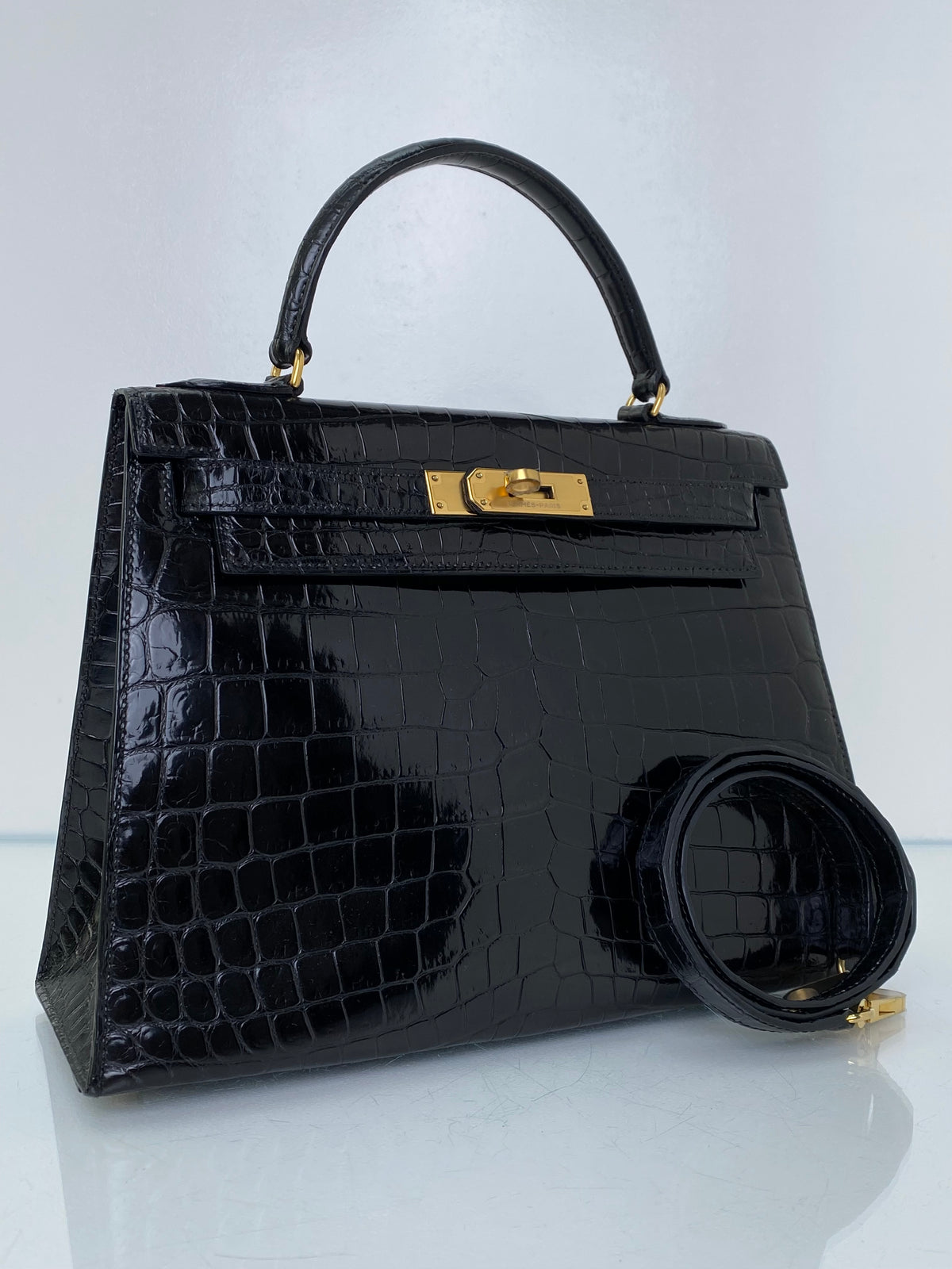 Hermes Vintage Kelly 28 Sellier Noir Alligator GHW #M