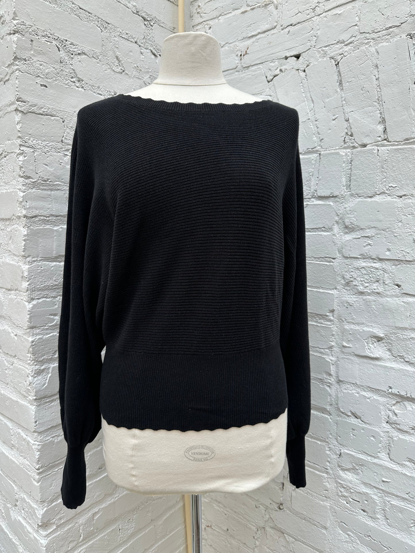 Olivia James Black Crewneck Sweater L