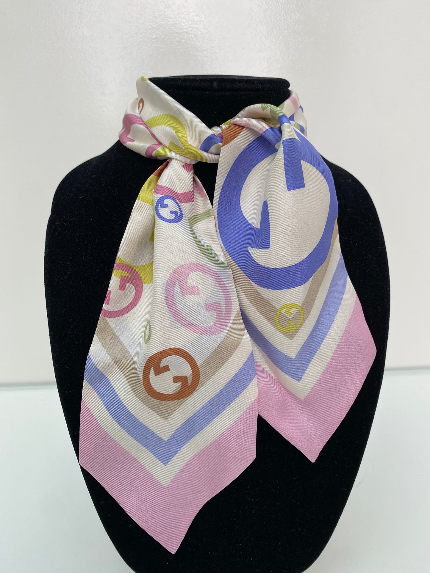 Gucci Multicolor & White Twilly