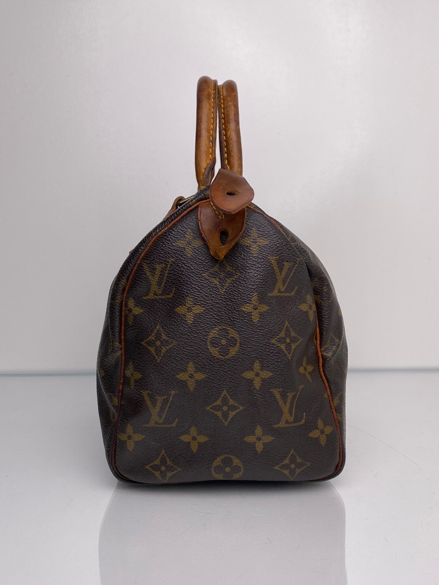 Louis Vuitton Monogram Speedy 25