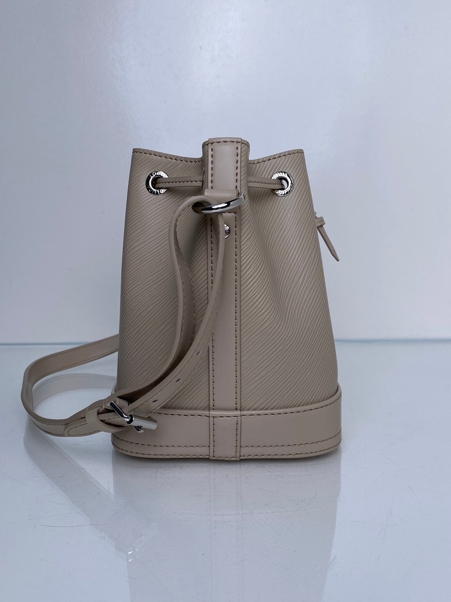 Louis Vuitton Noe BB Quartz Epi SHW