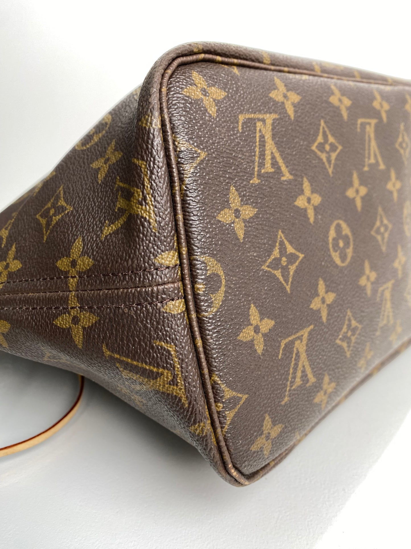 Louis Vuitton Monogram Canvas Neverfull MM