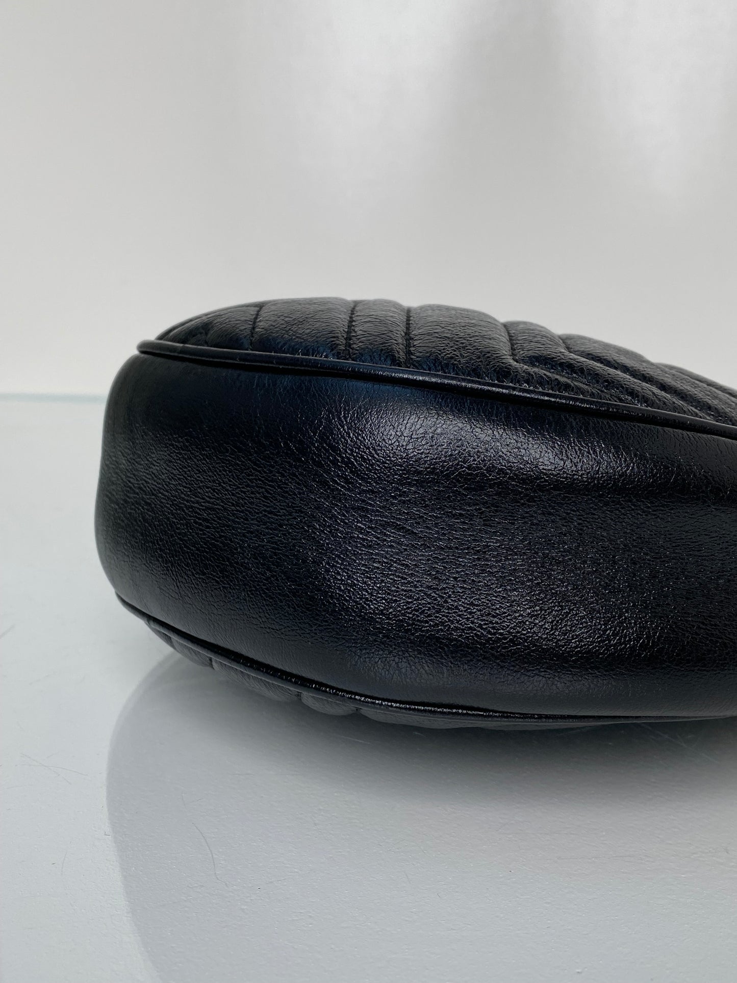 Gucci Black GG Round Marmont GHW
