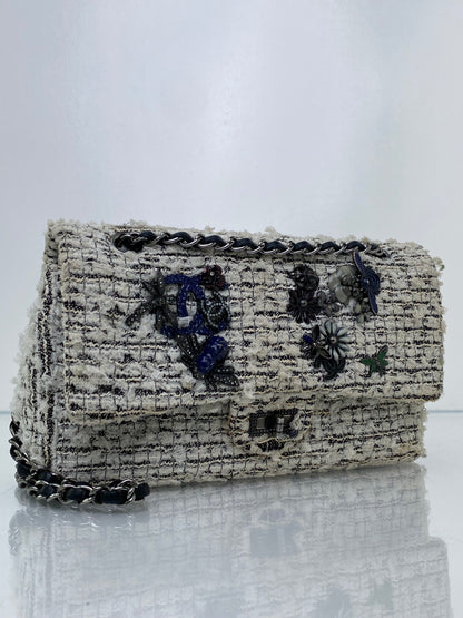 Chanel White, Black, & Navy Tweed 255 Reissue Garden Party Medium Flap Bag RHW #14