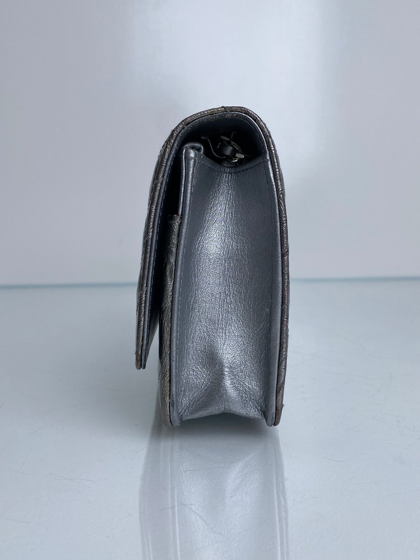 Chanel Silver Crumpled Calfskin Chevron Wallet On Chain Bag SHW #25