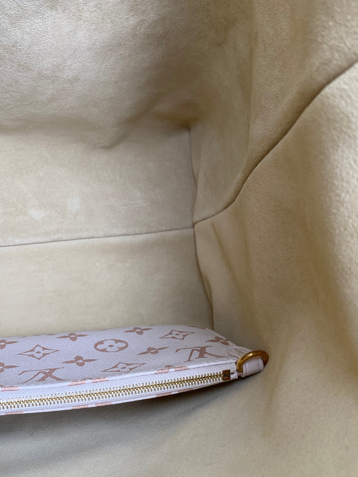 Louis Vuitton V Quartz Gris Low Key Hobo MM Bag GHW