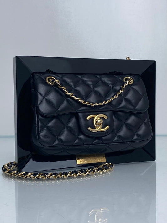 Chanel Black Lambskin & Plexiglass "Collection Privee"  2014 Picture Frame Minaudière Bag GHW