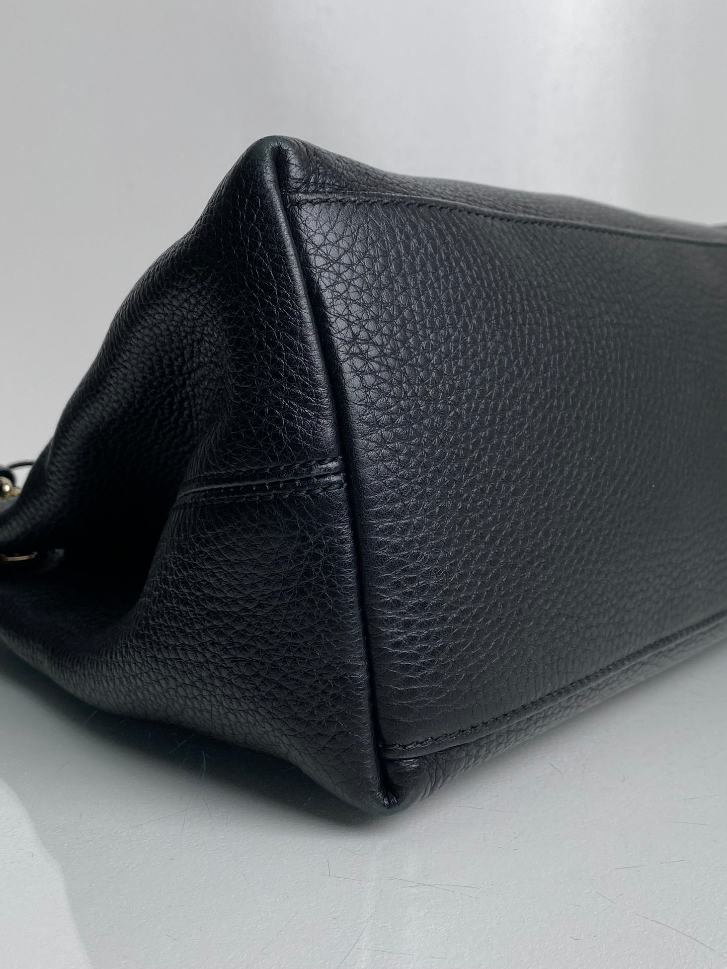 Gucci Black Leather SoHo Shoulder Bag GHW