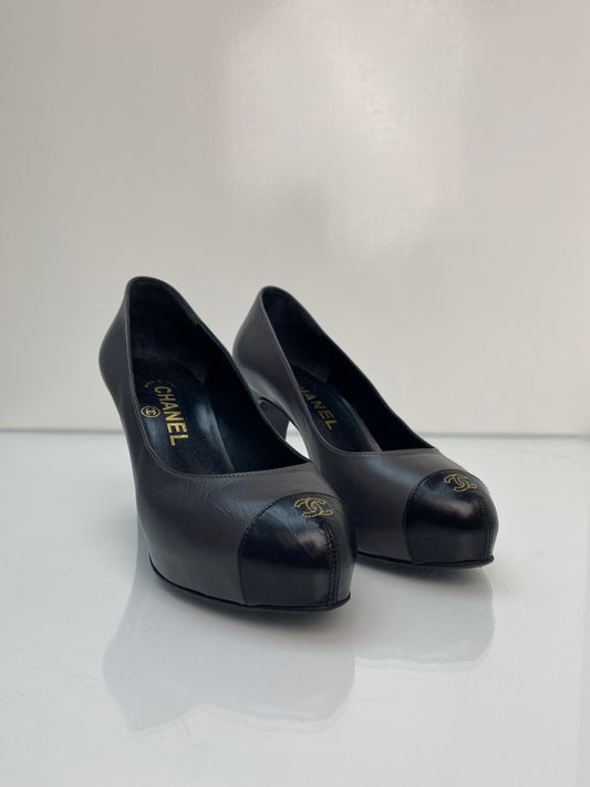 Chanel Grey Leather CC Pumps, 37