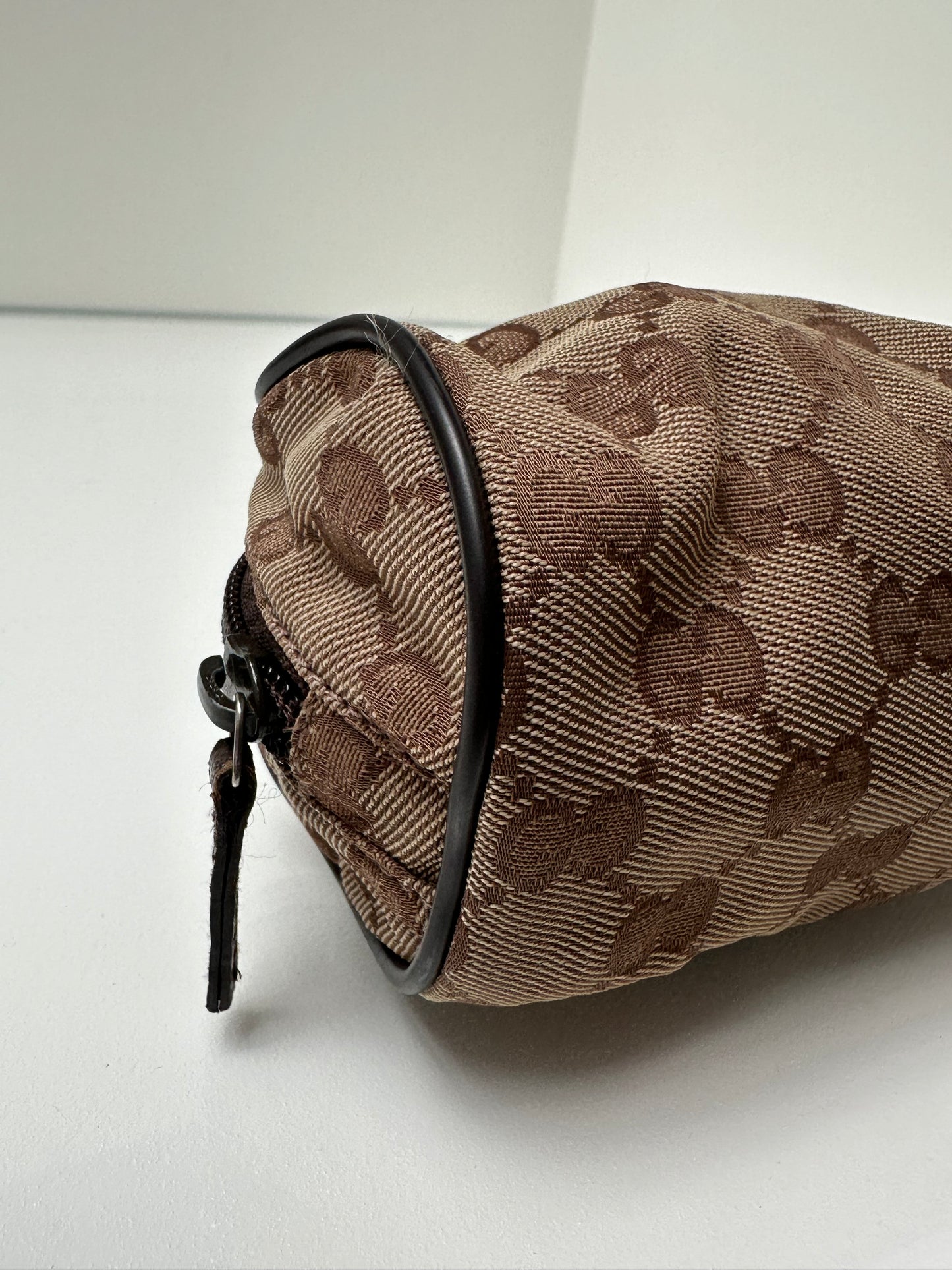 Gucci Vintage Brown Canvas Mini Zippy Pouch