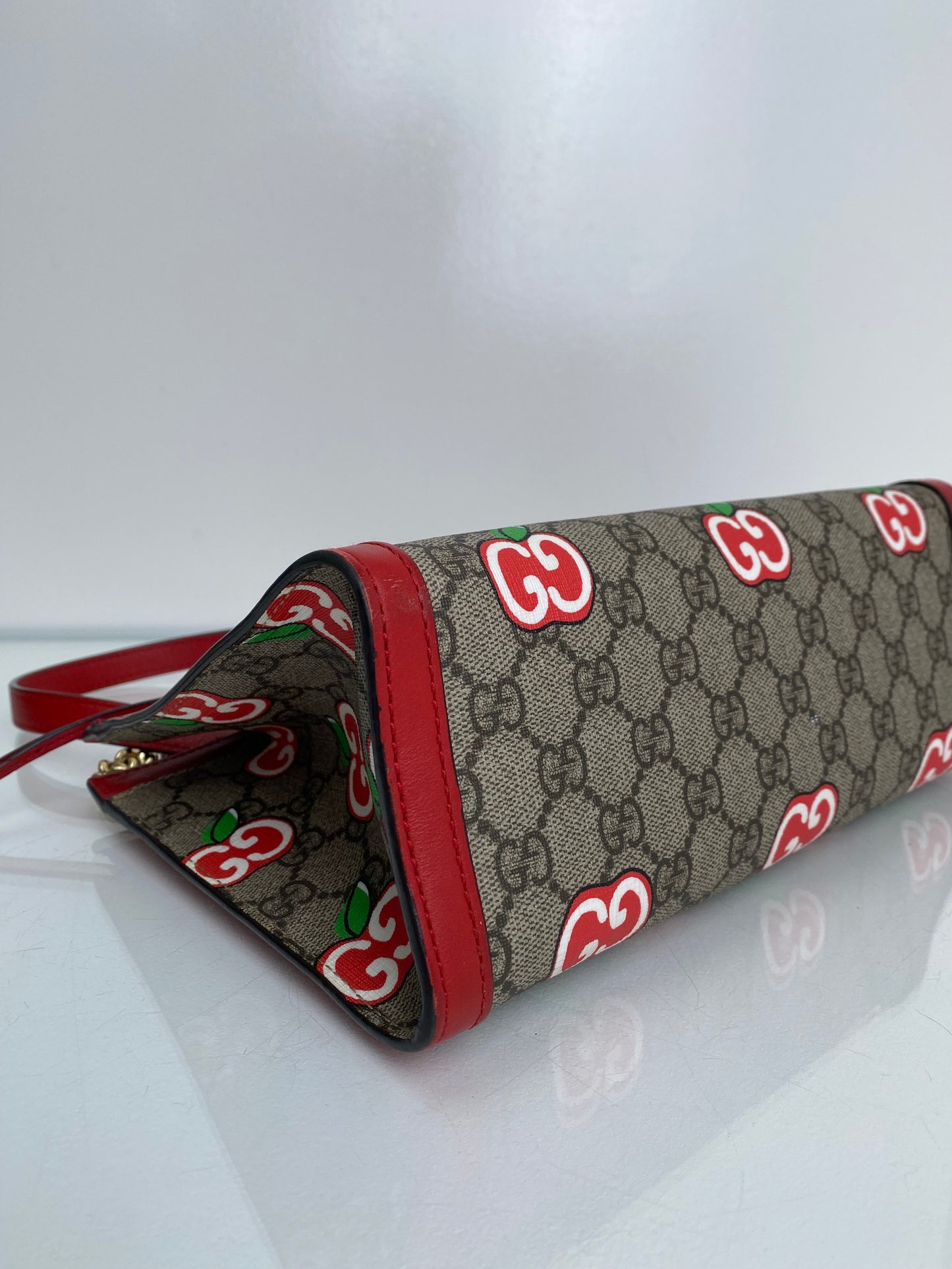 Gucci Red Supreme Apple Padlock Shoulder Bag GHW