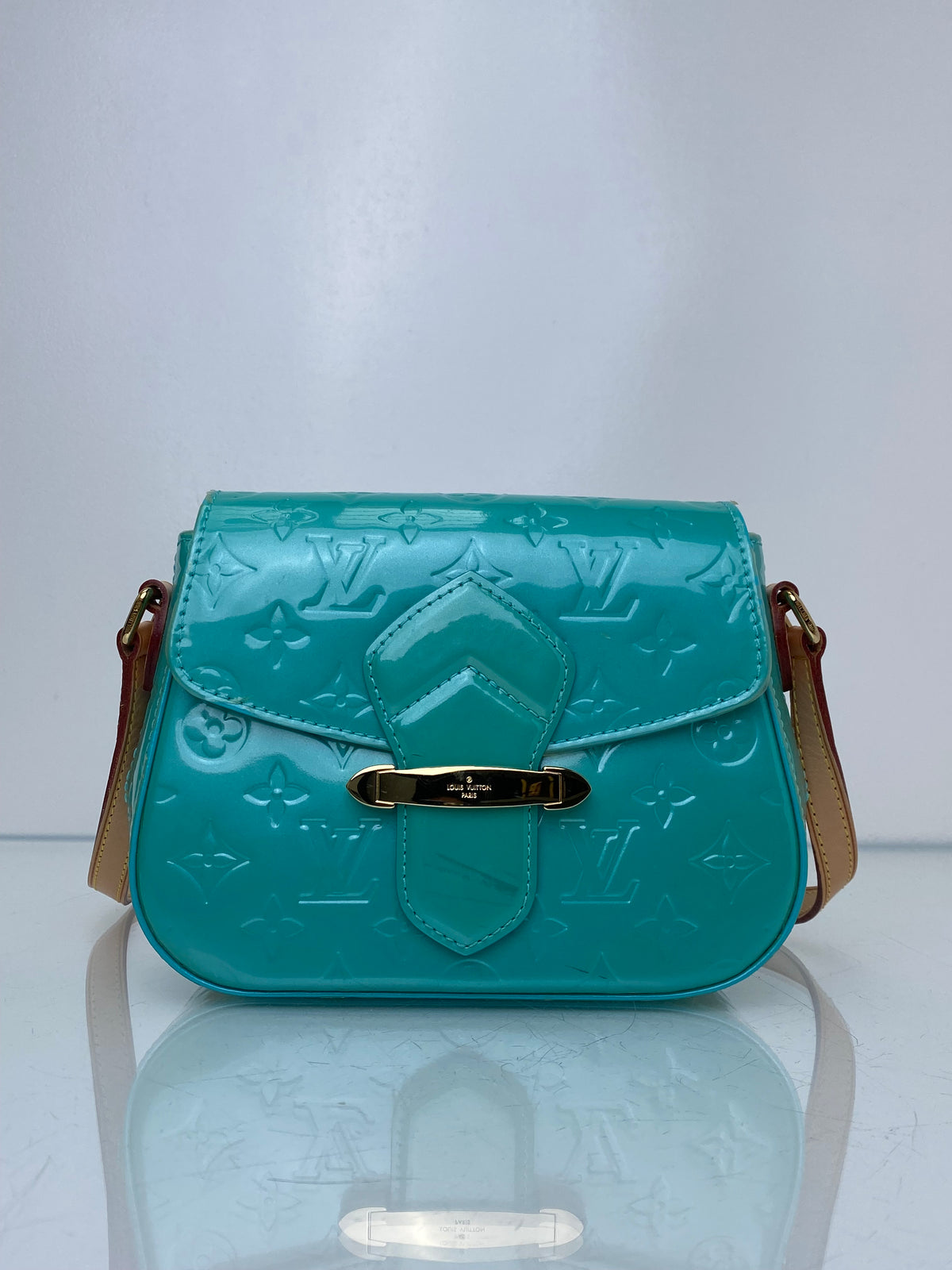 Louis Vuitton Bellflower PM Blue Vernis Crossbody