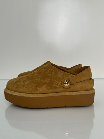 Louis Vuitton Chestnut Aspen Platform Clogs, 39