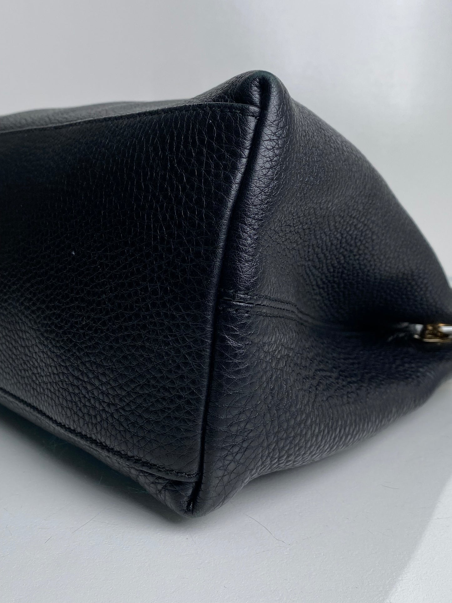 Gucci Black Leather SoHo Shoulder Bag GHW