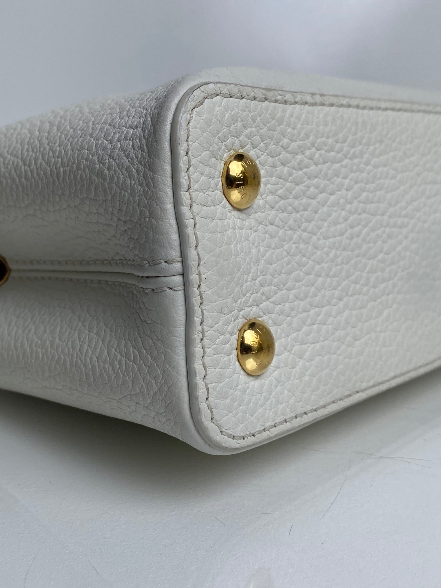 Louis Vuitton White / Snakeskin Capucine Bag GHW