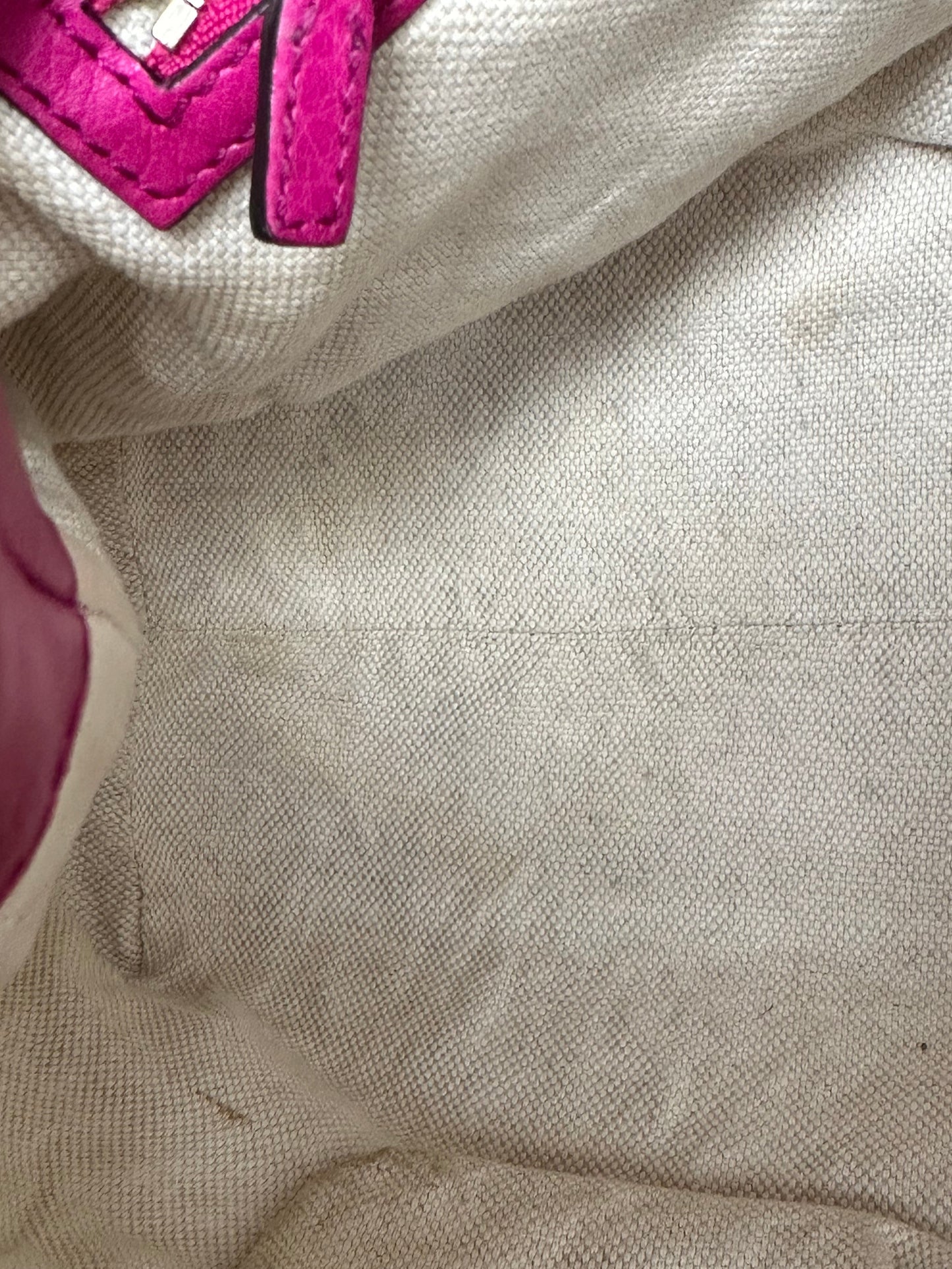 Gucci Fuchsia Leather Soho Bag GHW