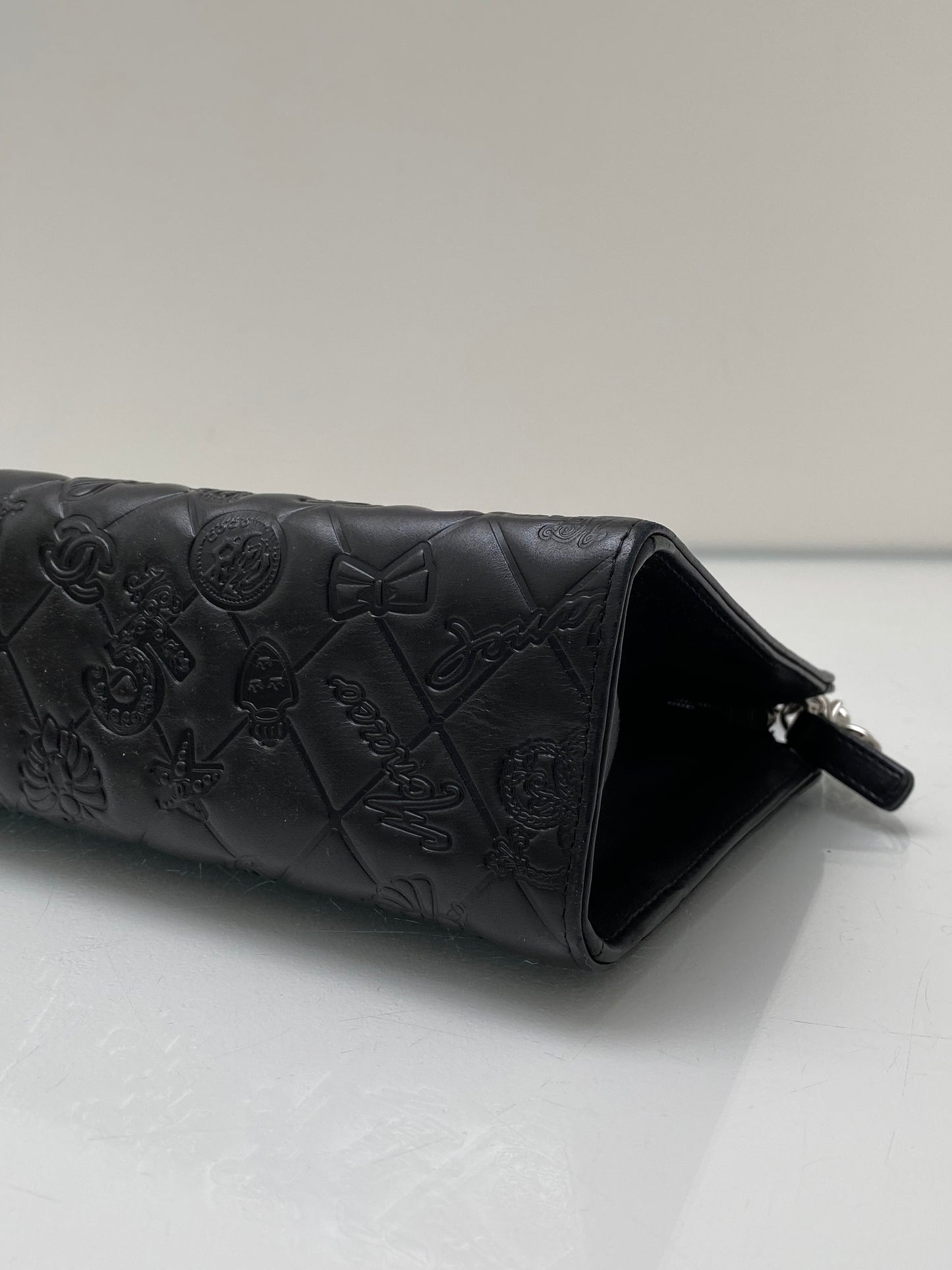 Chanel Black Lucky Charm Patent Short Chain Clutch SHW