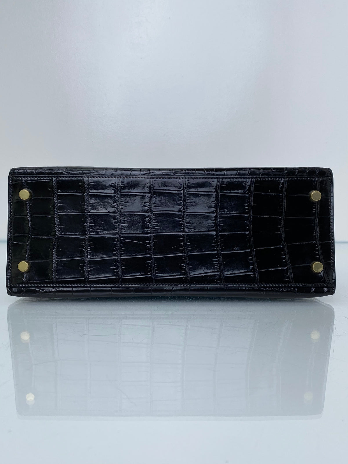 Hermes Vintage Kelly 28 Sellier Noir Alligator GHW #M