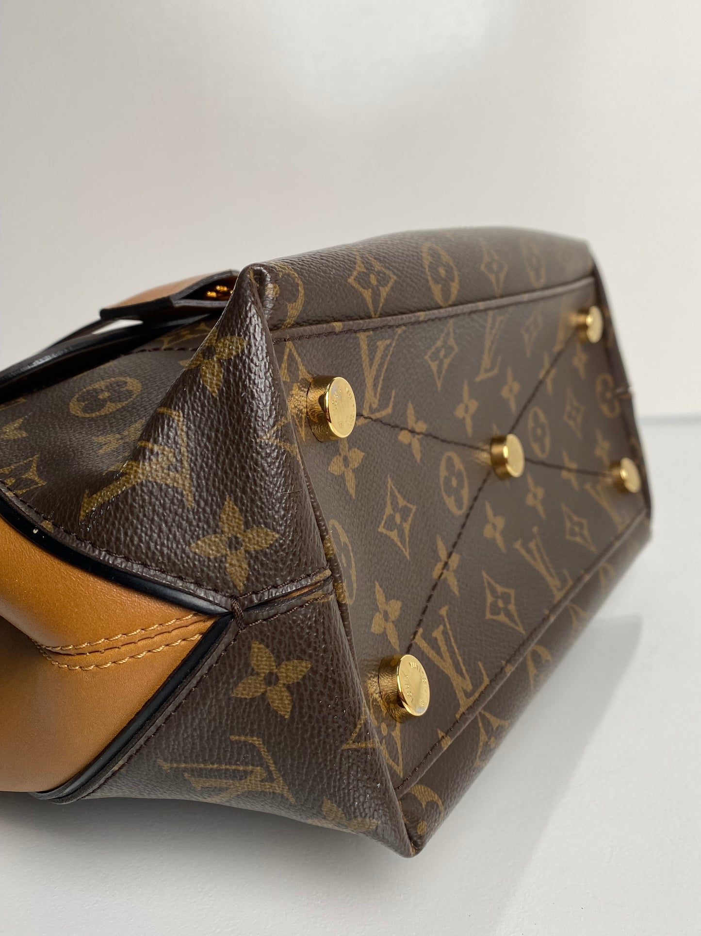 Louis Vuitton Monogram Ostrich & Python Majestueux Handbag GHW