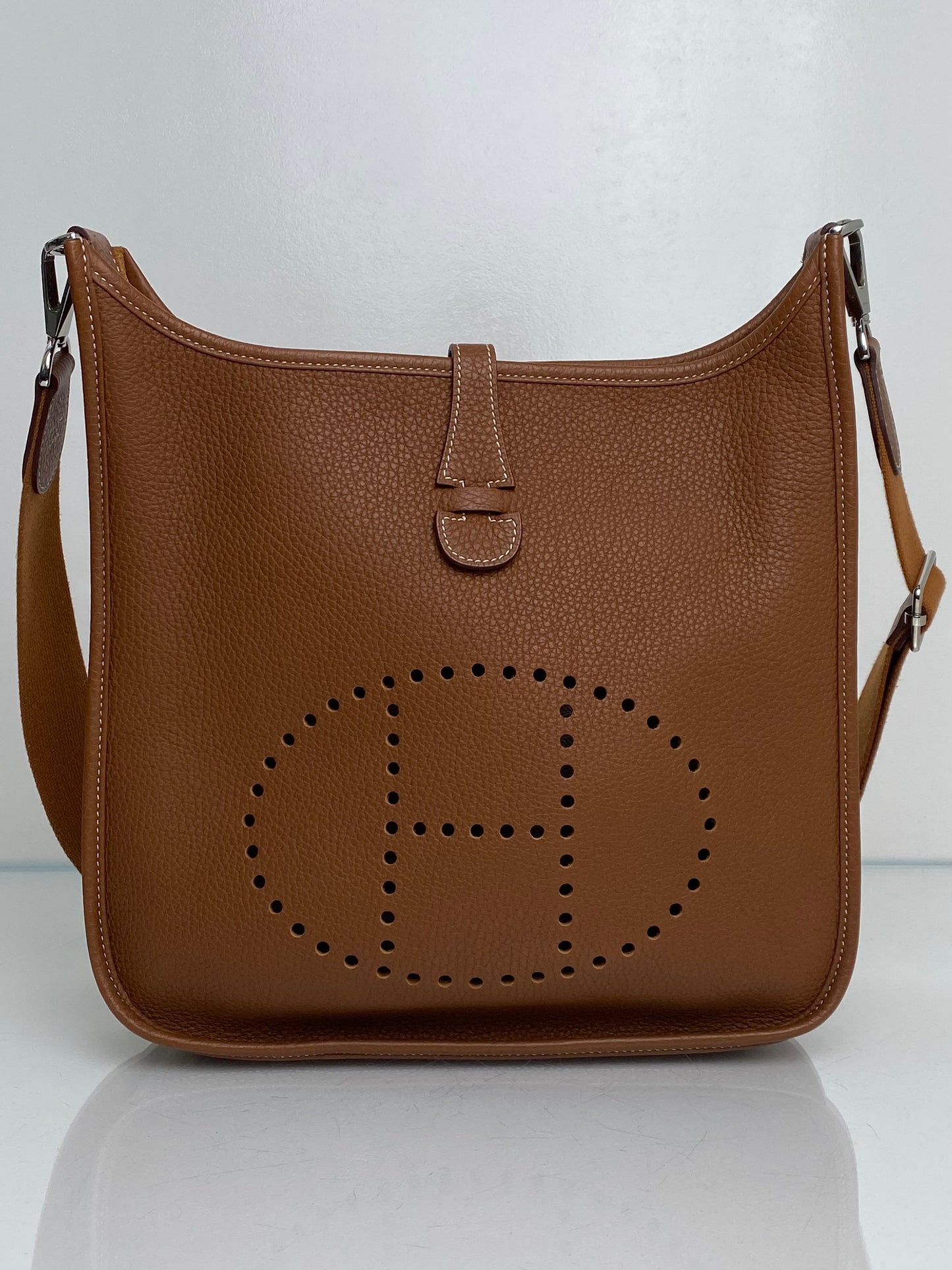 Hermes Evelyne 29 Gold Taurillon Clemence PHW