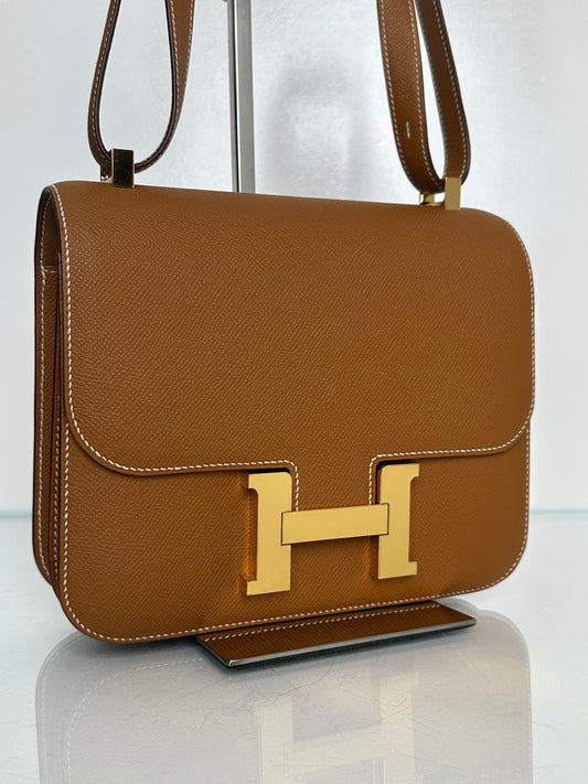 Hermes Constance 24 Gold Epsom GHW #Y