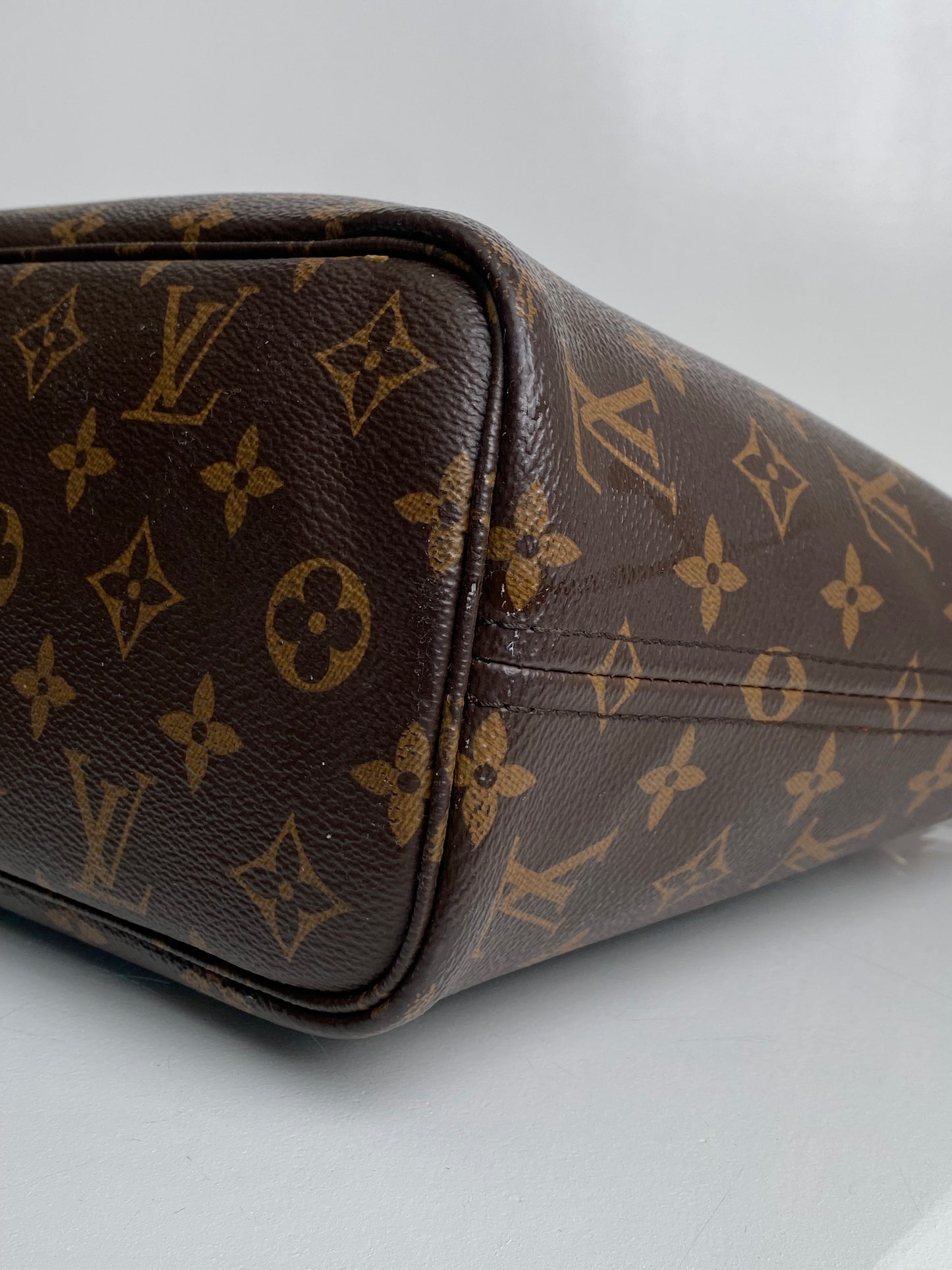 Louis Vuitton Monogram Neverfull PM Bag GHW