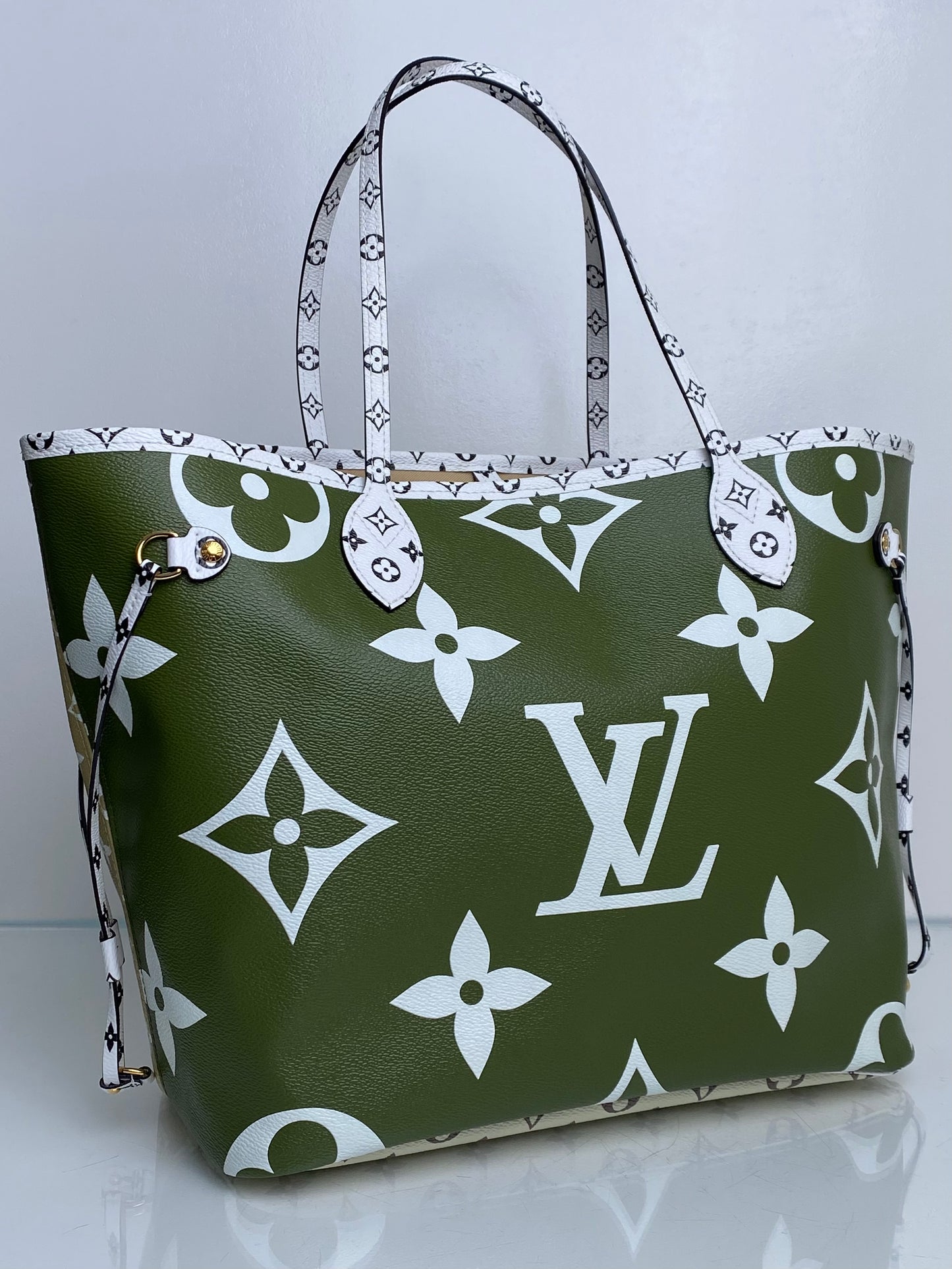 Louis Vuitton Green, Tan, & White Canvas Giant Monogram Neverfull MM