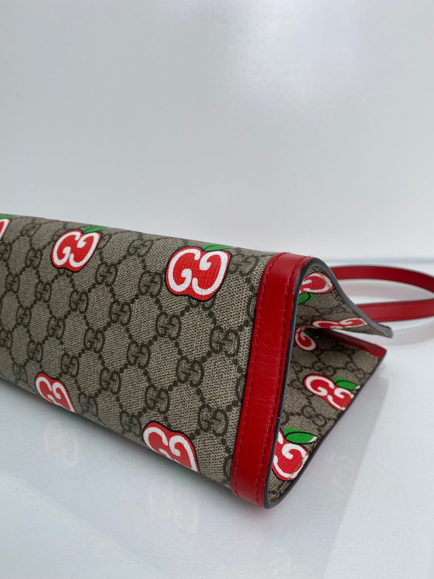 Gucci Red Supreme Apple Padlock Shoulder Bag GHW