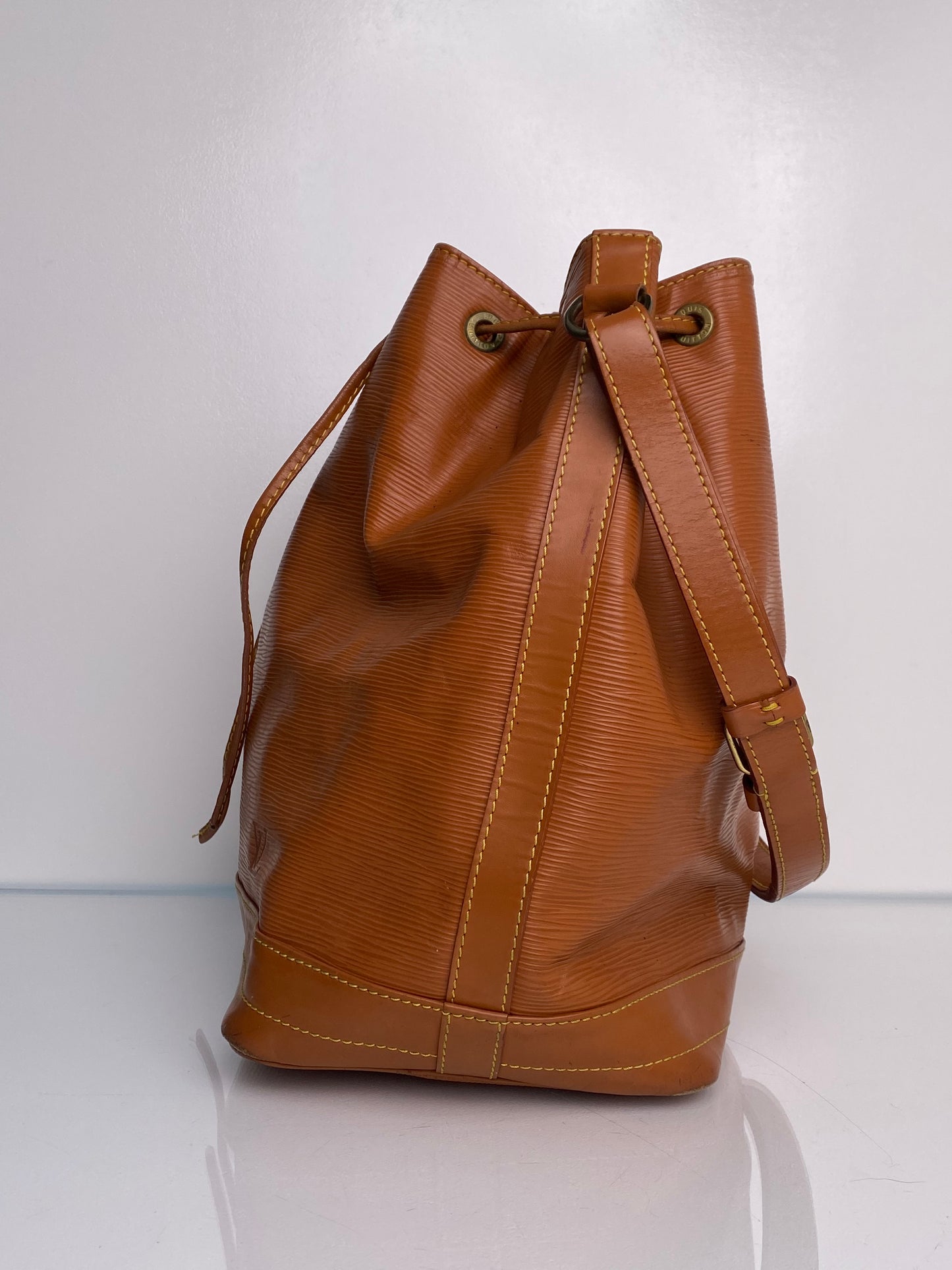 Louis Vuitton Vintage Camel Brown Epi Noe Bag