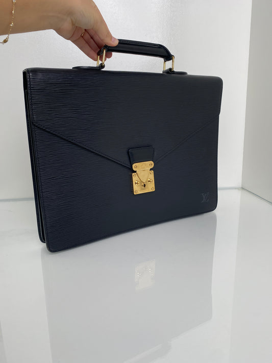 Louis Vuitton Black Epi Serviette Ambassadeur