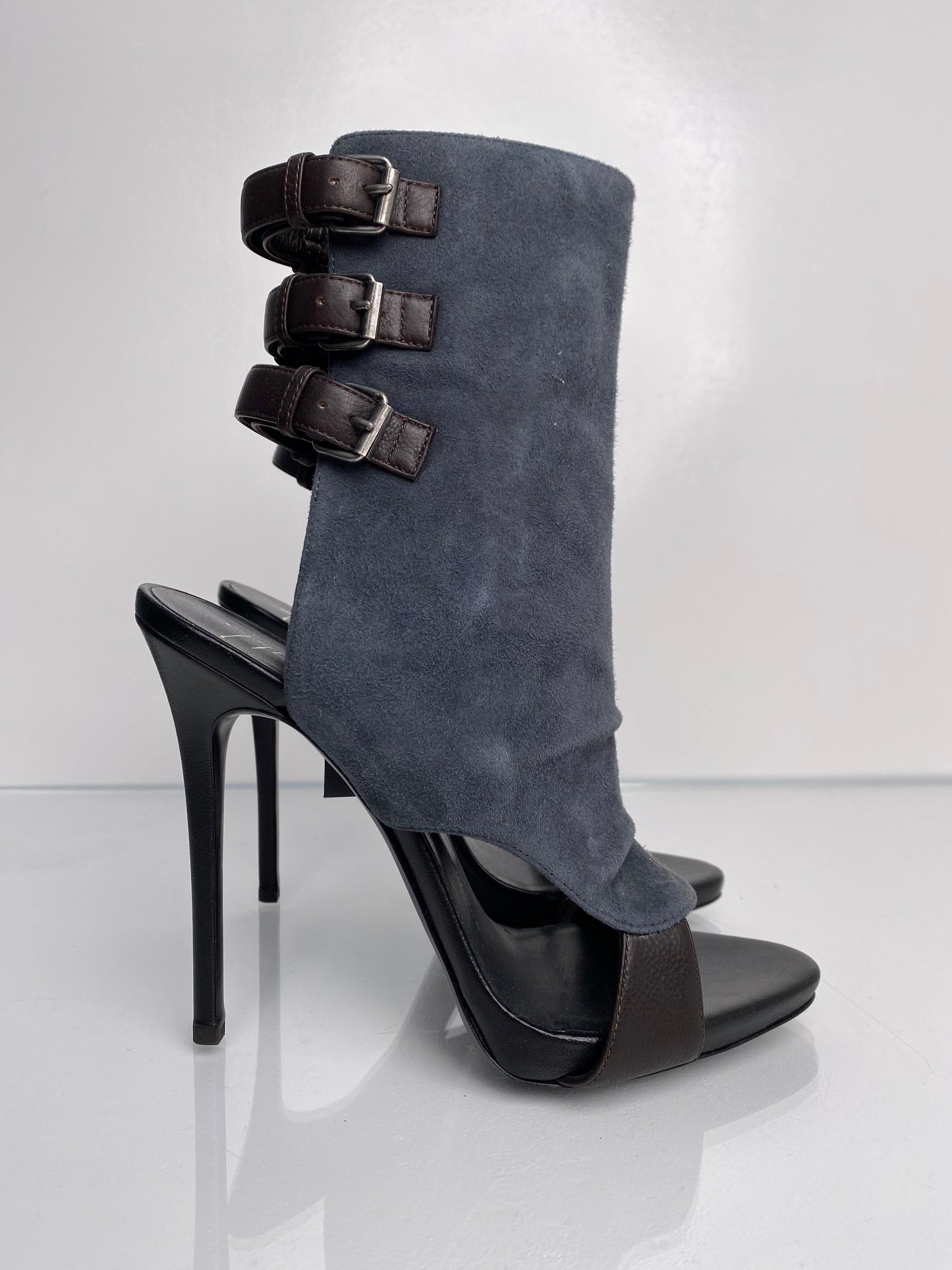 Giuseppe Zanotti Grey Suede Tall Buckle Boots, 39.5