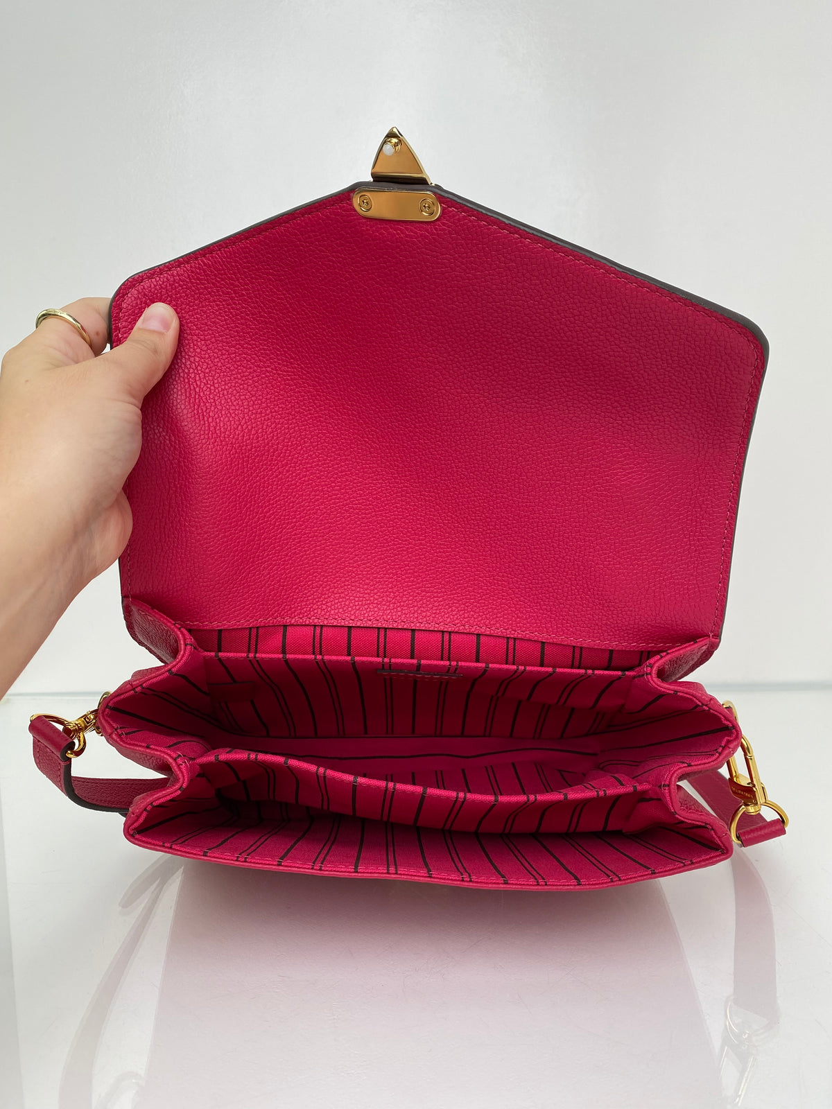Louis Vuitton Pochette Motis Raspberry Empriente Bag GHW