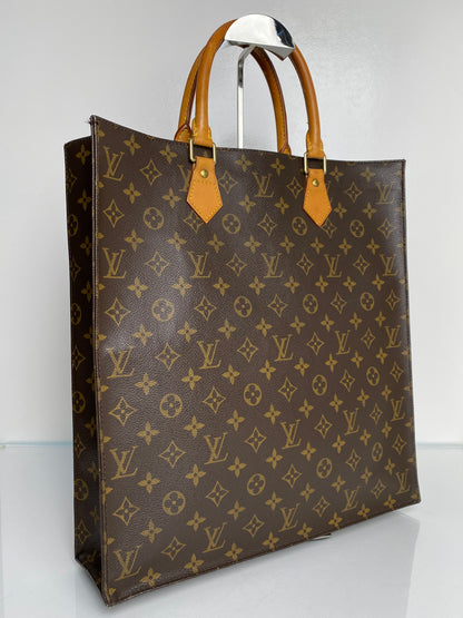 Louis Vuitton Monogram Le Sac Plat Bag GHW